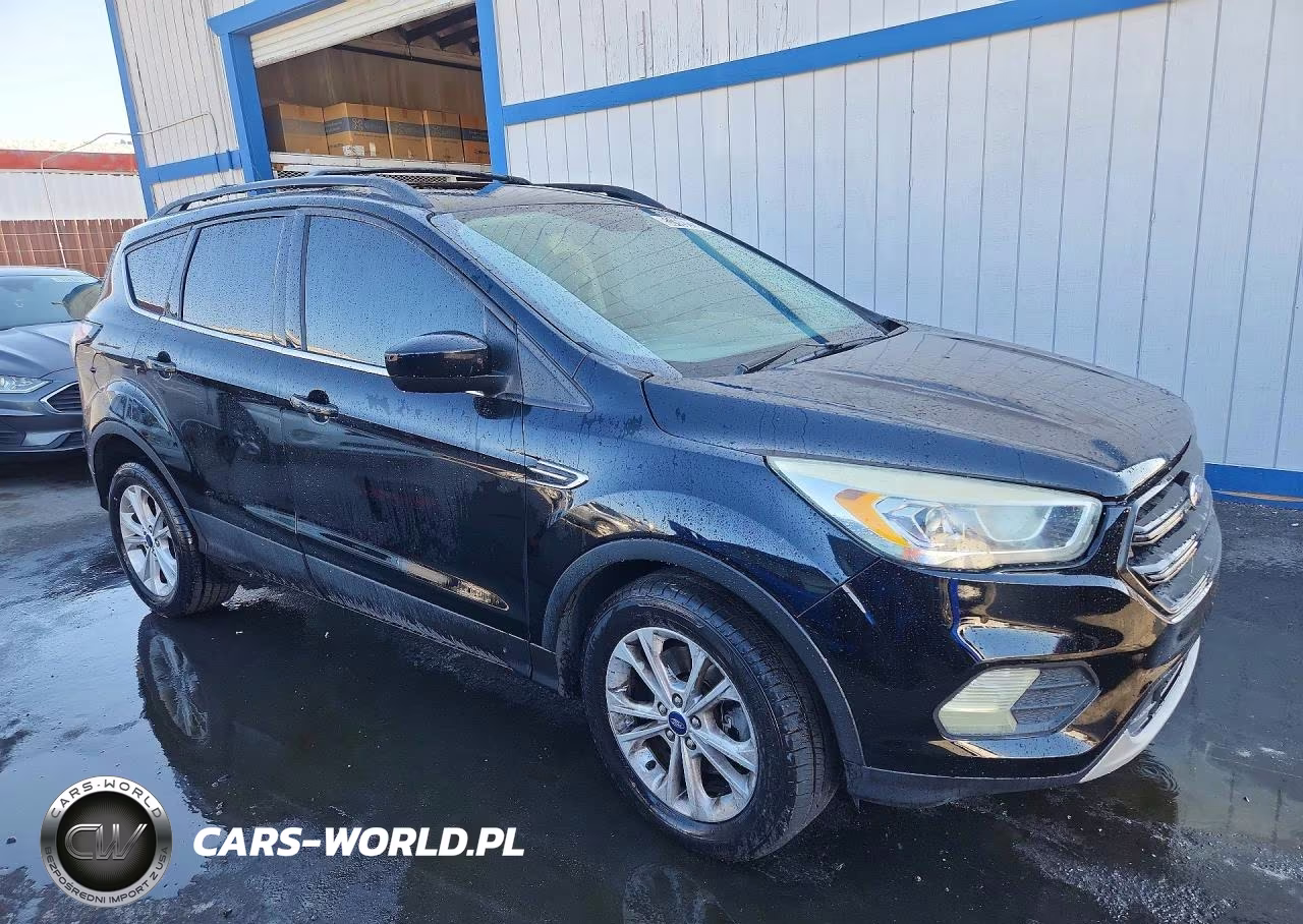 2017 Ford Escape Se VIN:1FMCU9GD0HUB34716 - 4