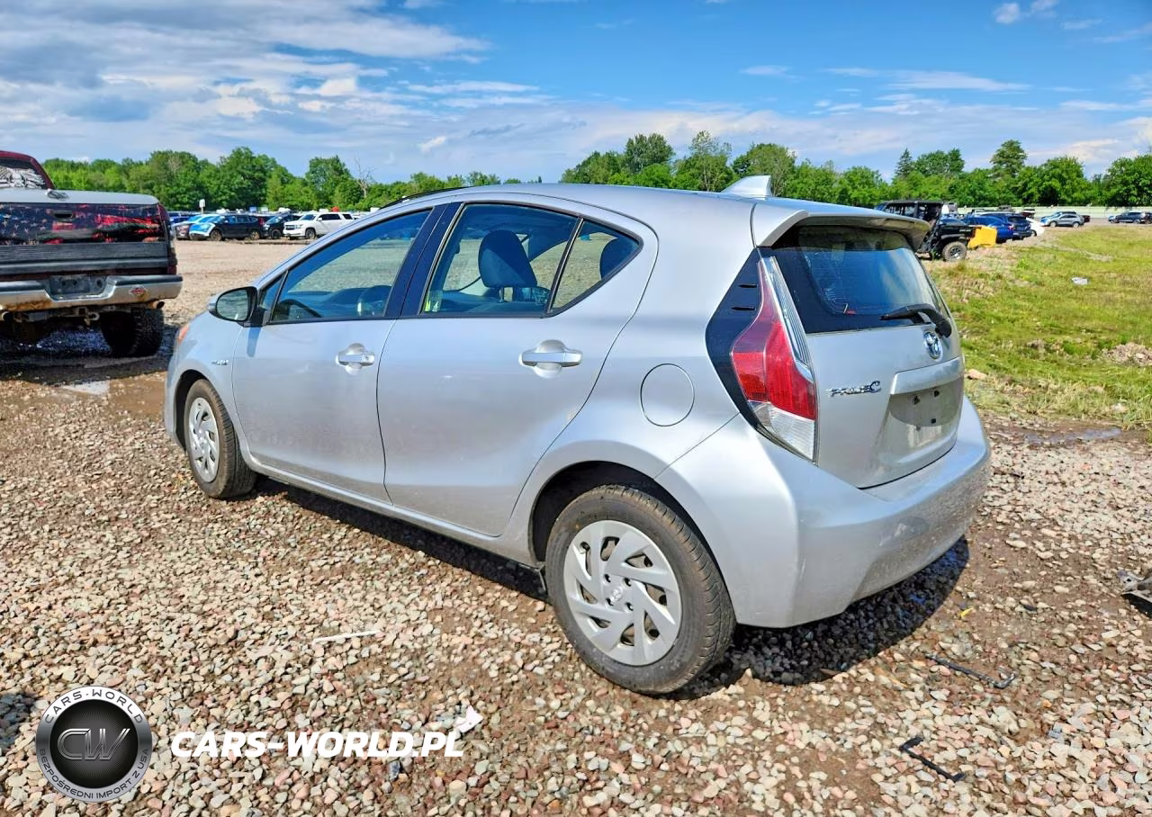 2016 Toyota Prius C Two VIN:JTDKDTB30G1139099 - 2