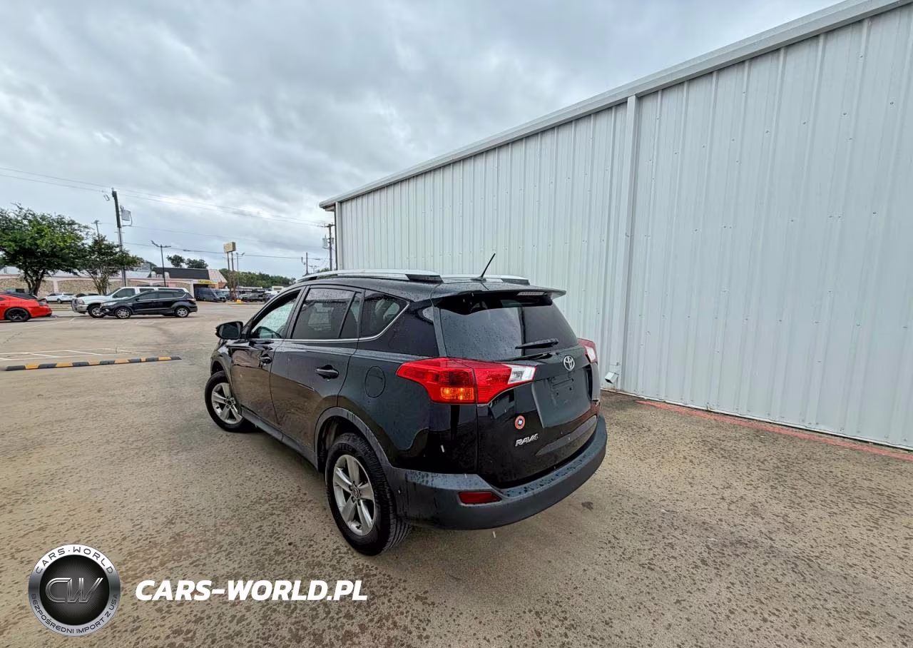 2015 Toyota Rav4 Xle VIN:2T3WFREV9FW202485 - 3