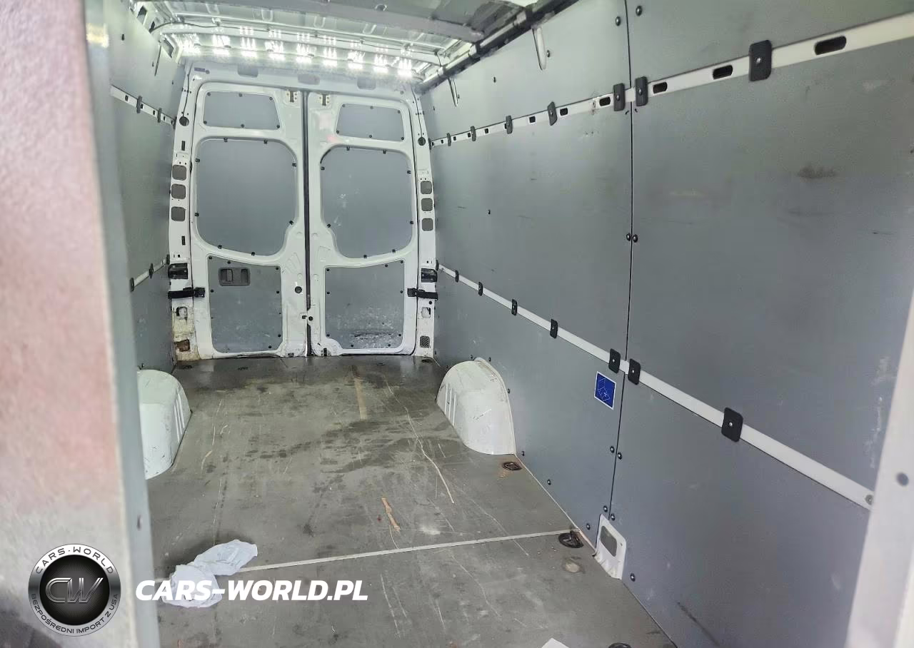 2015 Freightliner Sprinter 2500 Delivery Van VIN:WDYPE8DC4FP101310 - 11