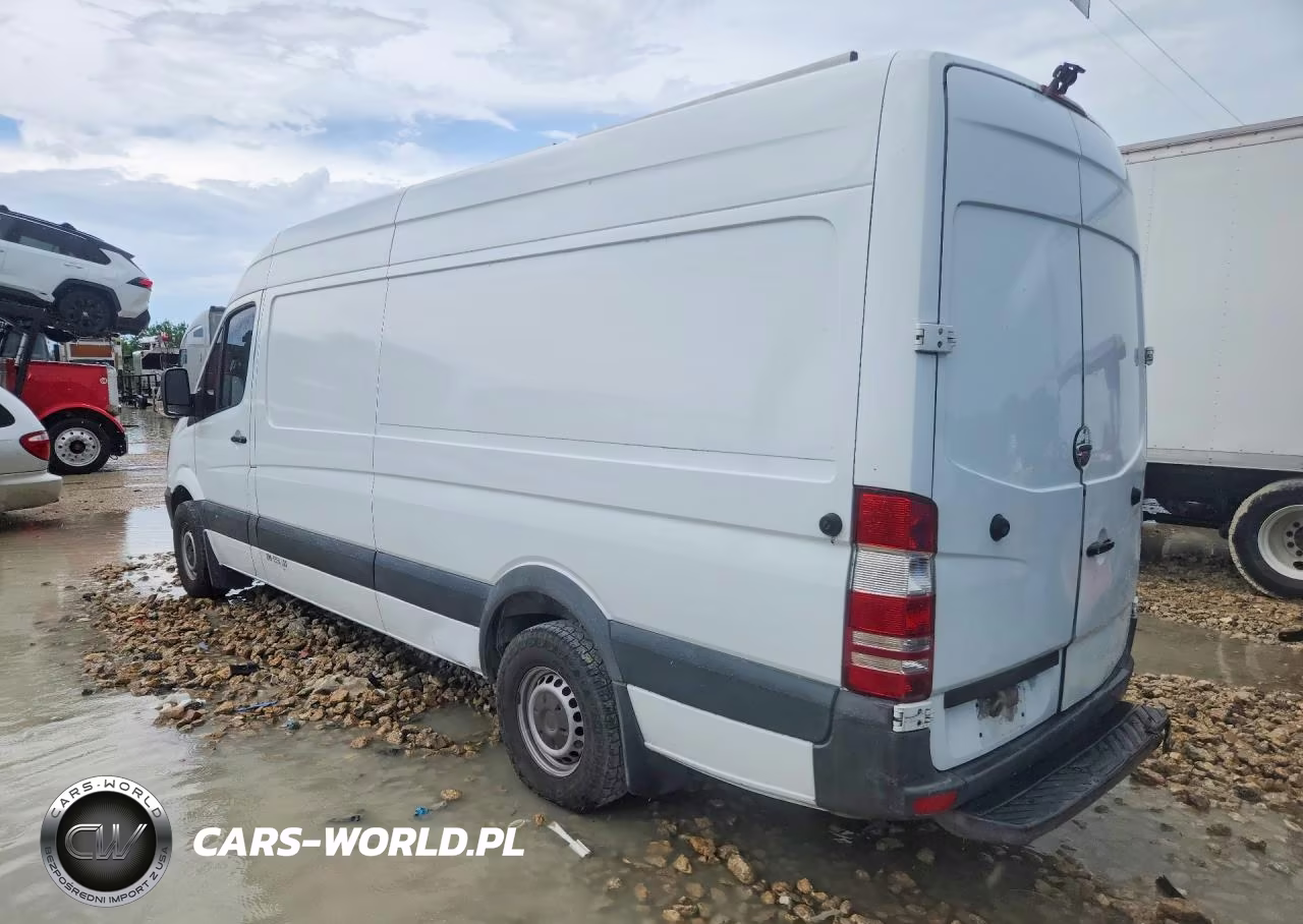 2015 Freightliner Sprinter 2500 Delivery Van VIN:WDYPE8DC4FP101310 - 2