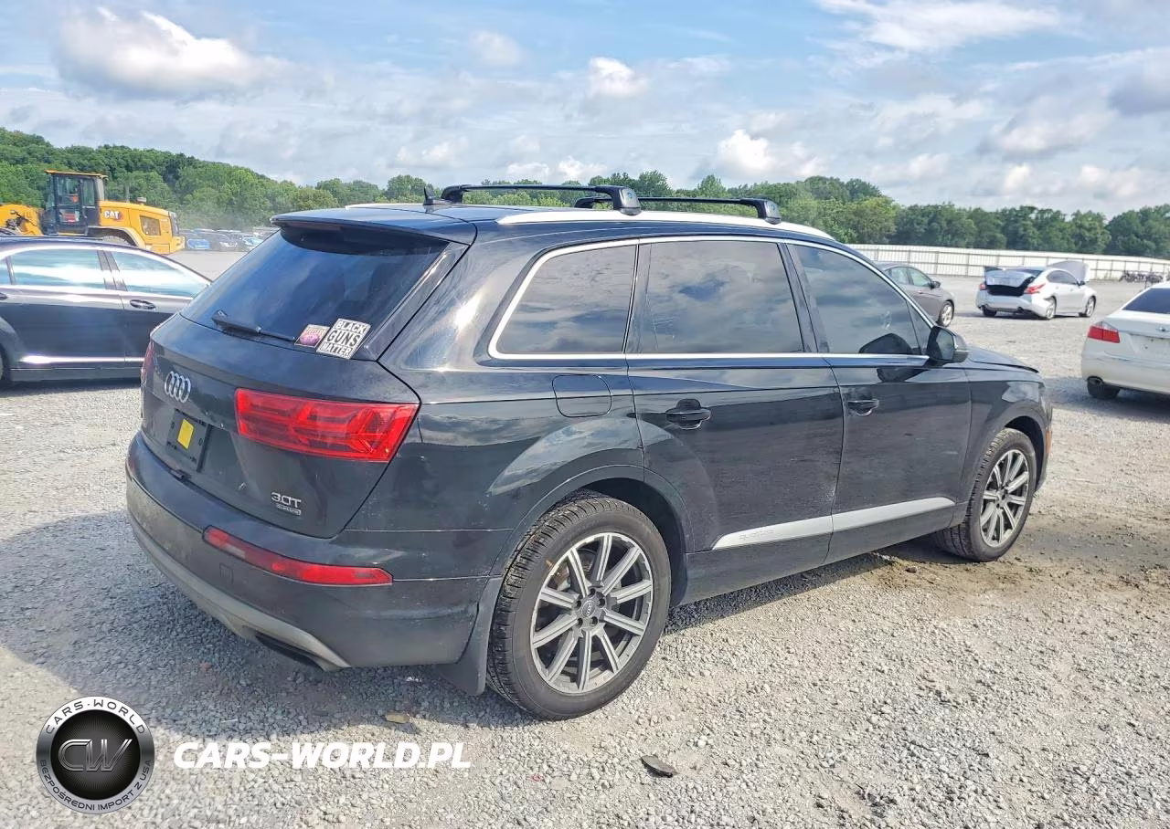 2018 Audi Q7 Premium Plus VIN:WA1LAAF78JD011742 - 3