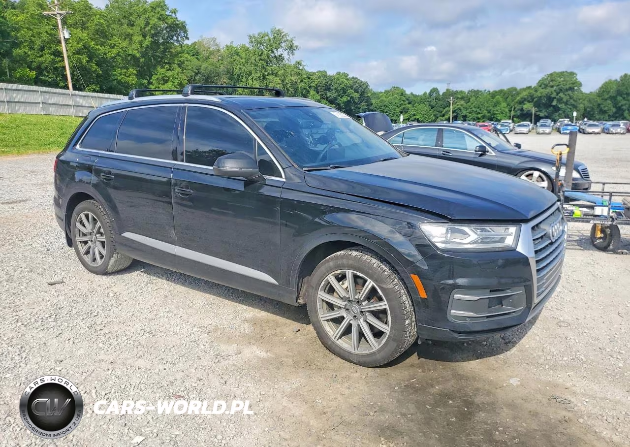 2018 Audi Q7 Premium Plus VIN:WA1LAAF78JD011742 - 4