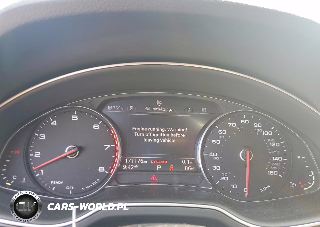 2018 Audi Q7 Premium Plus VIN:WA1LAAF78JD011742 - 9