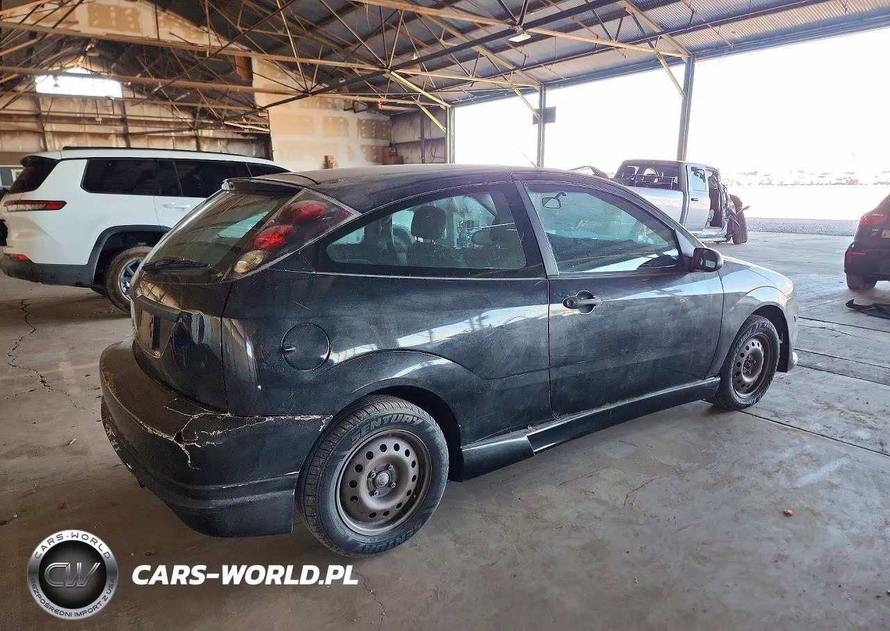 2005 Ford Focus Zx3 VIN:3FAFP31N95R143883 - 3