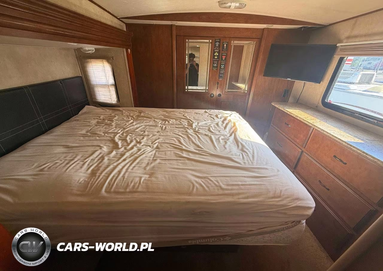 2015 Forest River Salem Laminated Towables 356Qbq Slide-In Camper VIN:4X4FSBN24FU075886 - 6