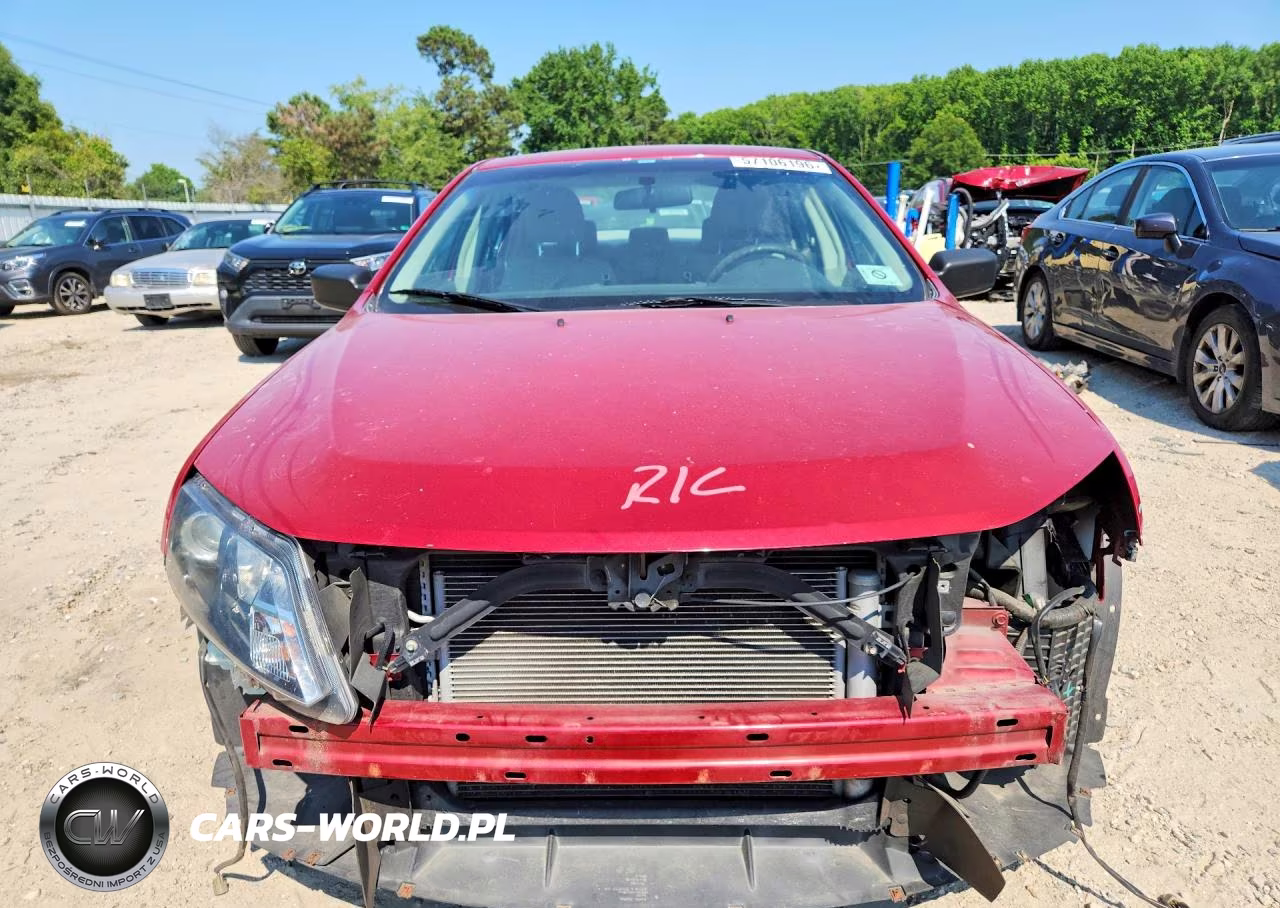 2010 Ford Fusion S VIN:3FAHP0GA7AR244751 - 5