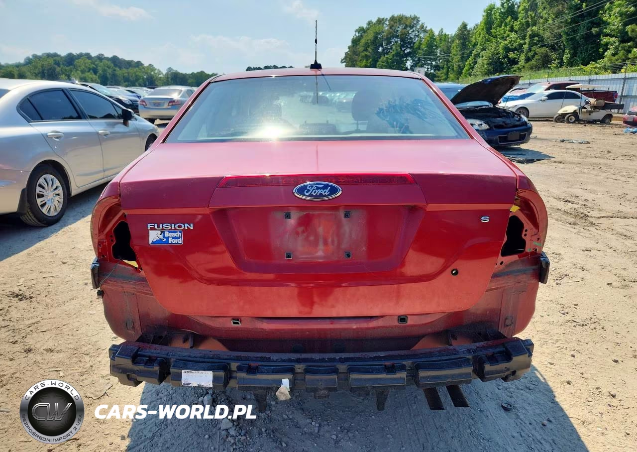 2010 Ford Fusion S VIN:3FAHP0GA7AR244751 - 6