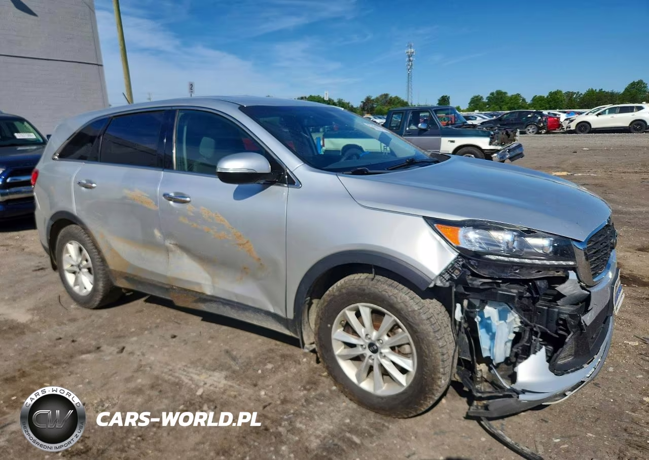 2019 Kia Sorento L VIN:5XYPG4A33KG569660 - 4