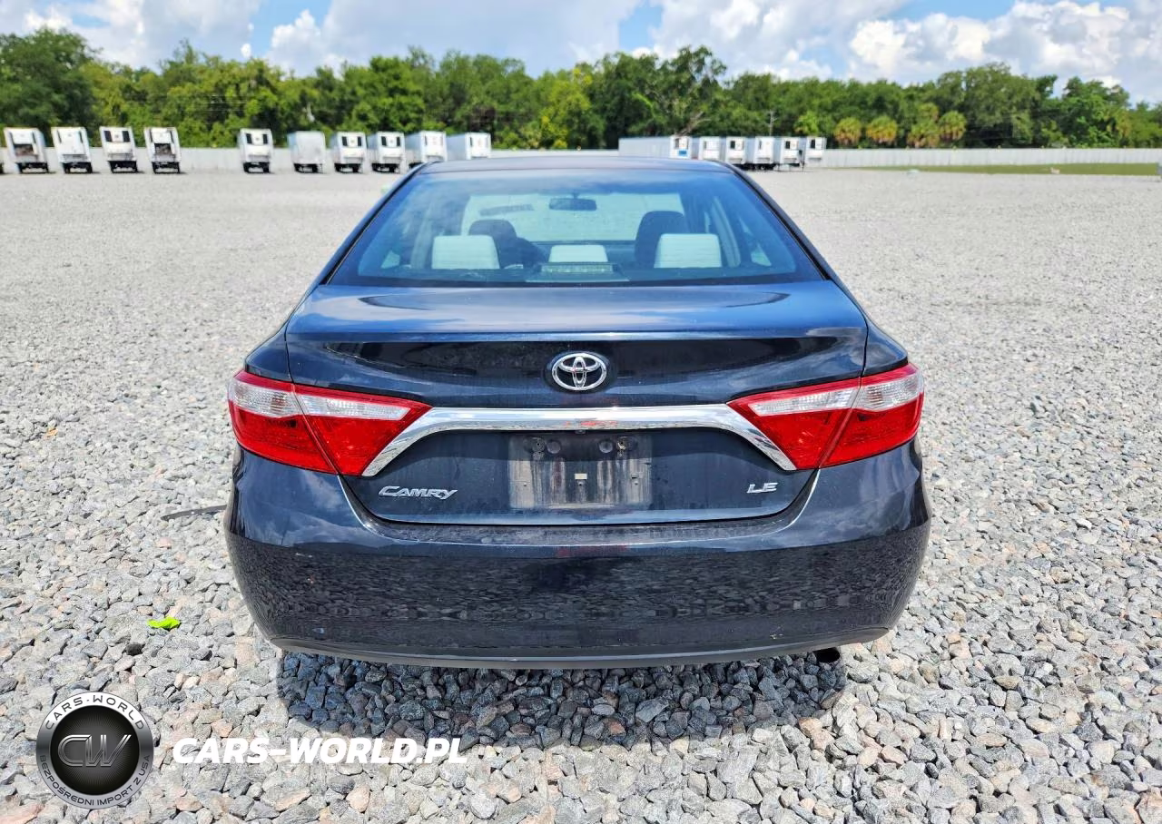 2016 Toyota Camry Le VIN:4T1BF1FK1GU609375 - 6