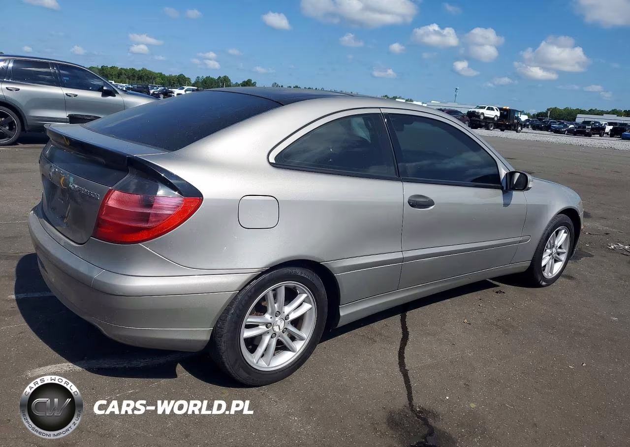 2003 Mercedes-Benz C 230K Sport Coupe VIN:WDBRN40J43A413707 - 3