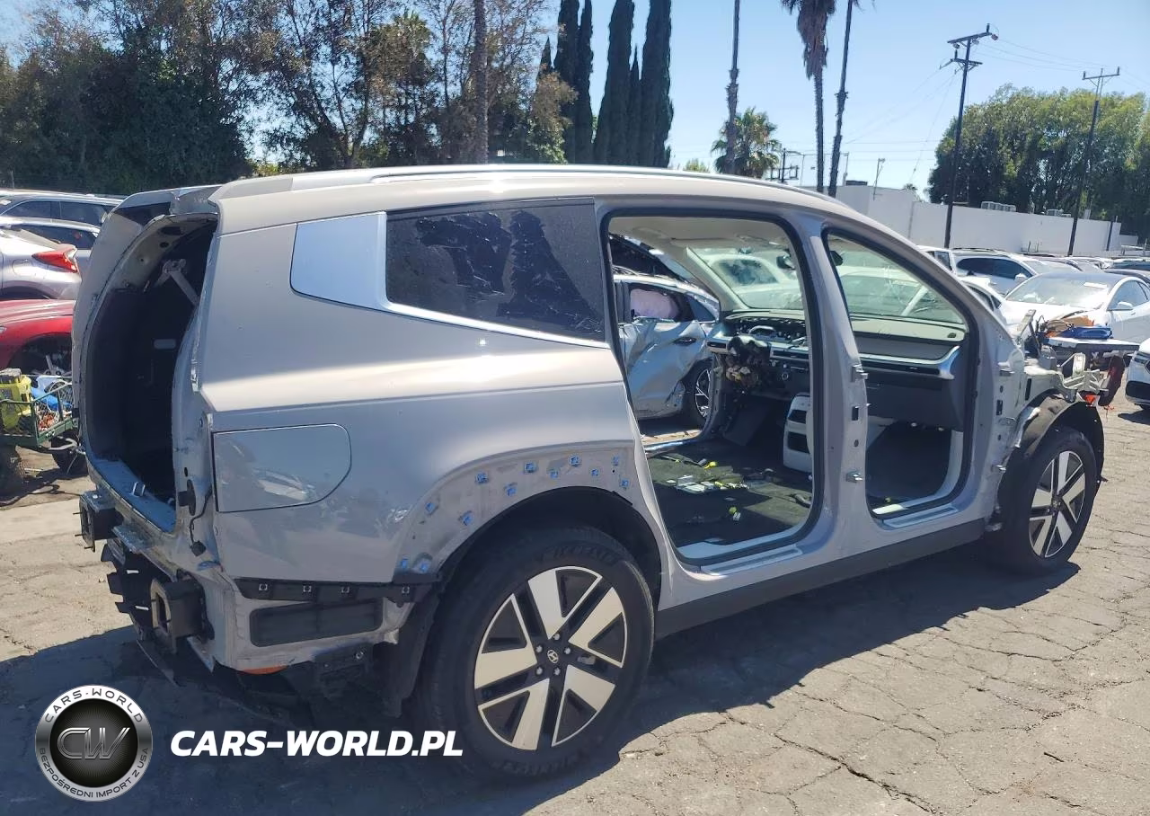 2026 Hyundai Ioniq 9 Sel VIN:7YAMUFS32TY004596 - 3