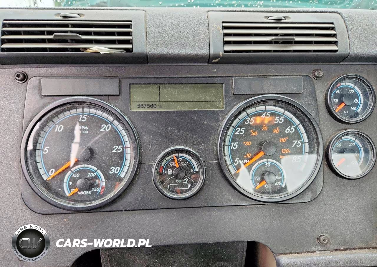 2018 Freightliner Cascadia 1 - Semi Truck VIN:3AKBGADV9JSJL4423 - 8
