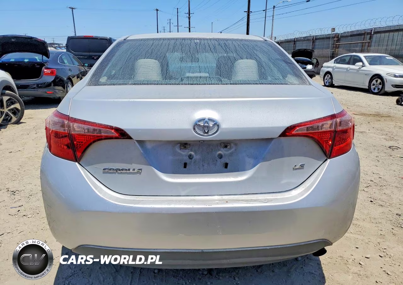 2017 Toyota Corolla Le VIN:5YFBURHE9HP685442 - 6