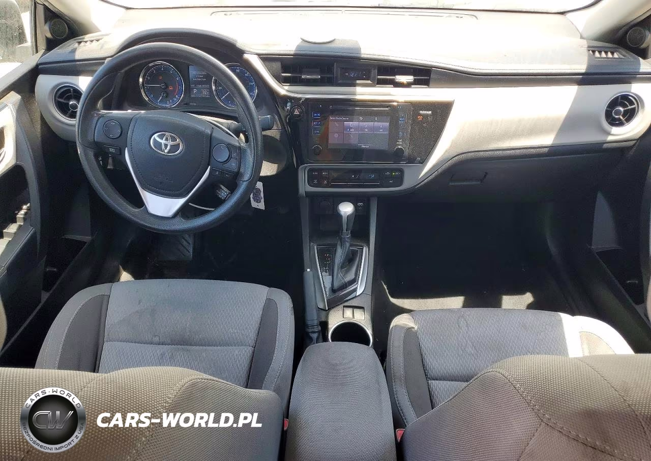 2017 Toyota Corolla Le VIN:5YFBURHE9HP685442 - 8