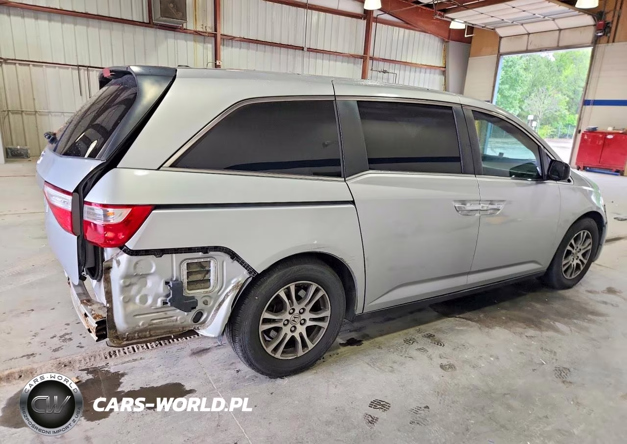 2011 Honda Odyssey Exl VIN:5FNRL5H62BB022610 - 3