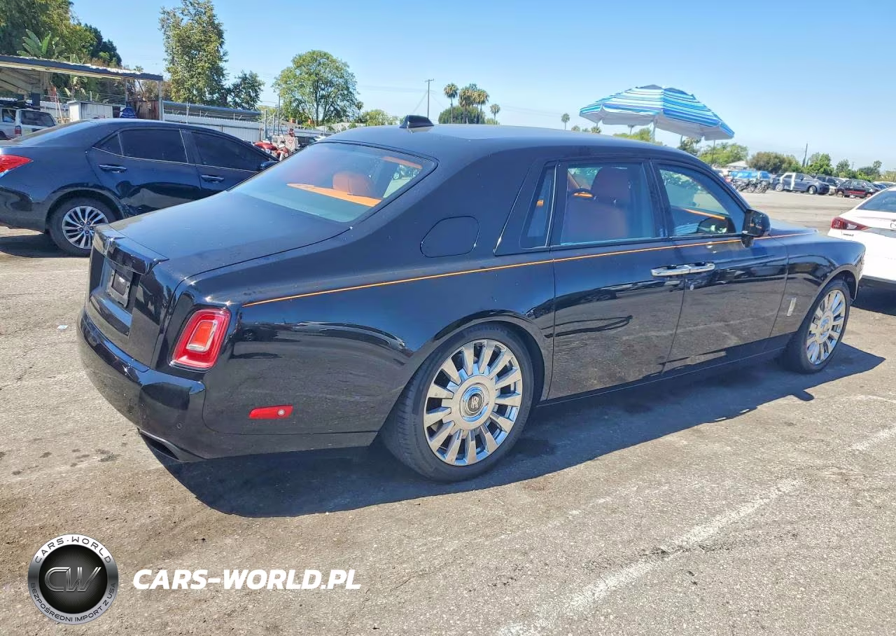 2023 Rolls-Royce Phantom VIN:SCATT6C00PU218470 - 3