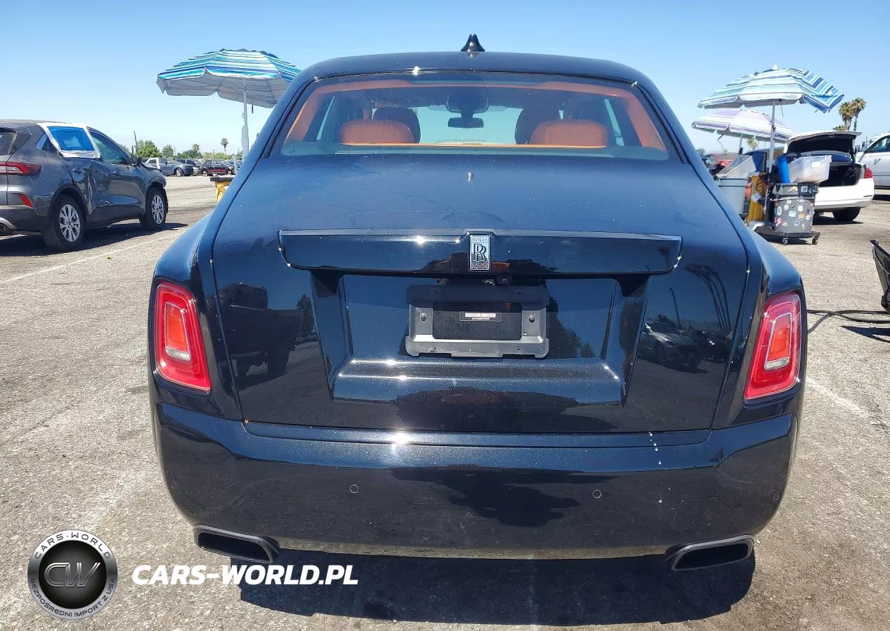 2023 Rolls-Royce Phantom VIN:SCATT6C00PU218470 - 6