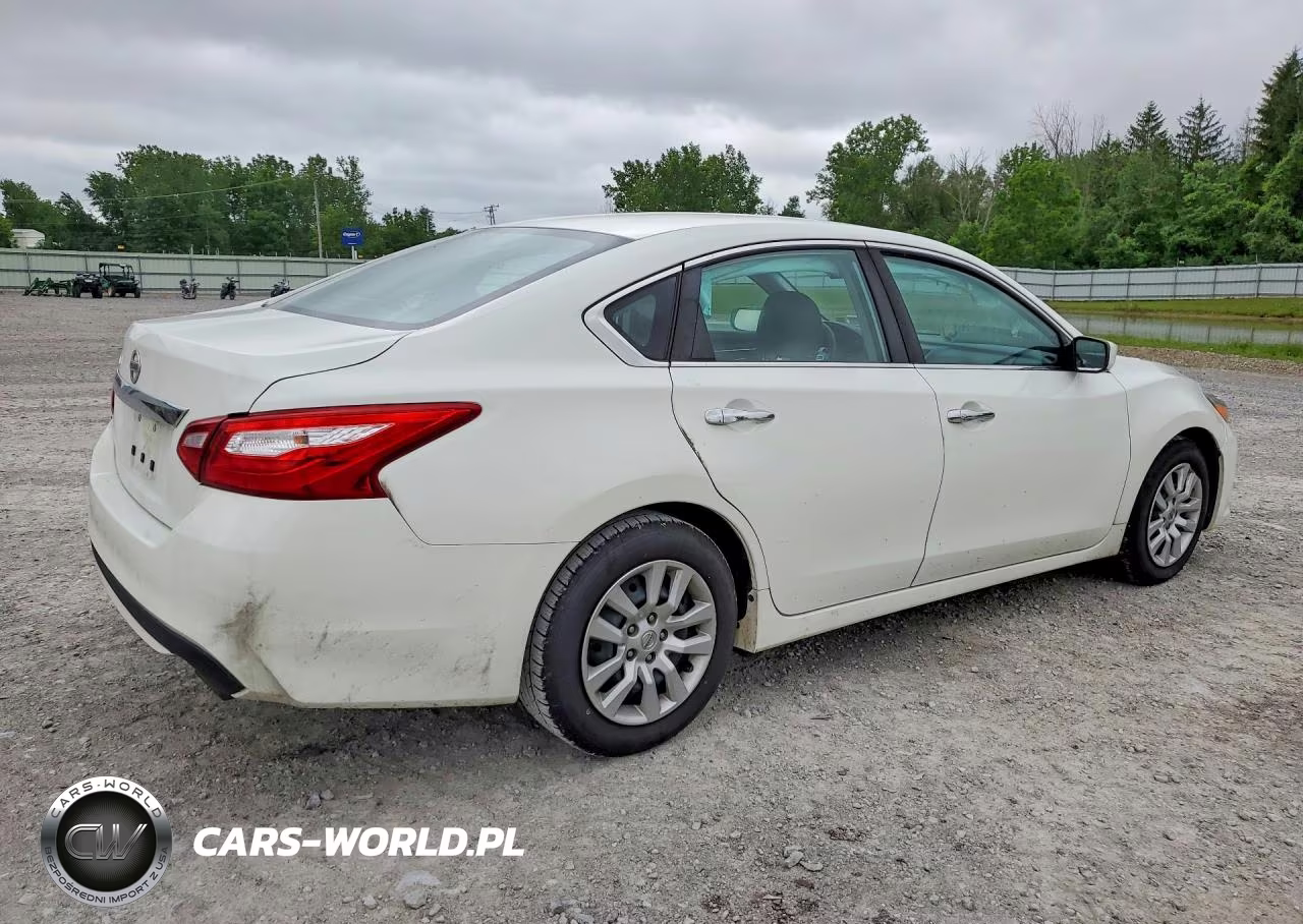 2017 Nissan Altima 2.5 S VIN:1N4AL3AP8HN330109 - 3