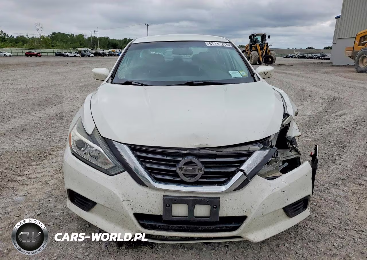 2017 Nissan Altima 2.5 S VIN:1N4AL3AP8HN330109 - 5