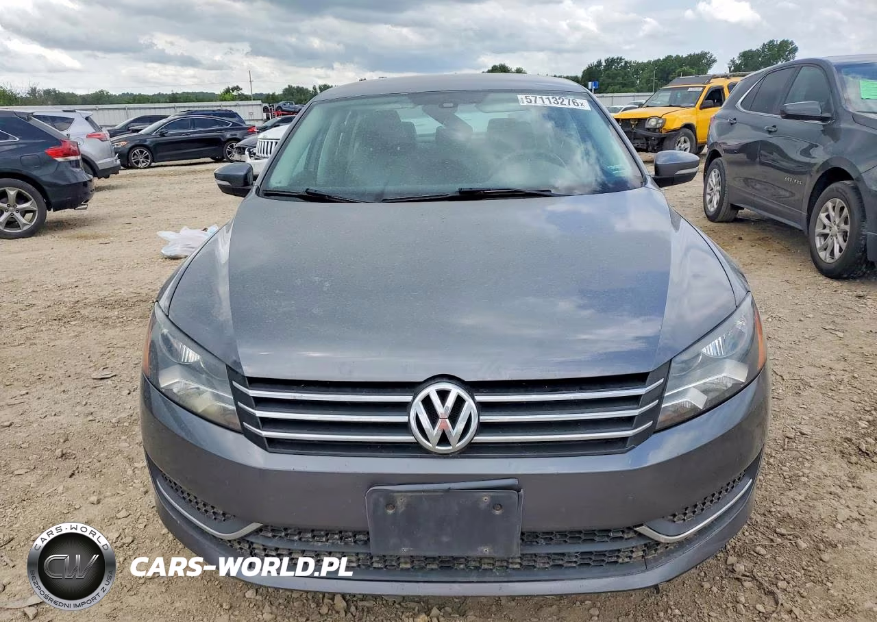 2015 Volkswagen Passat S VIN:1VWAT7A31FC043764 - 5