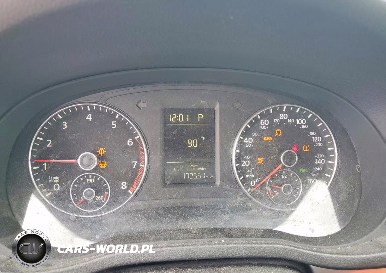 2015 Volkswagen Passat S VIN:1VWAT7A31FC043764 - 9