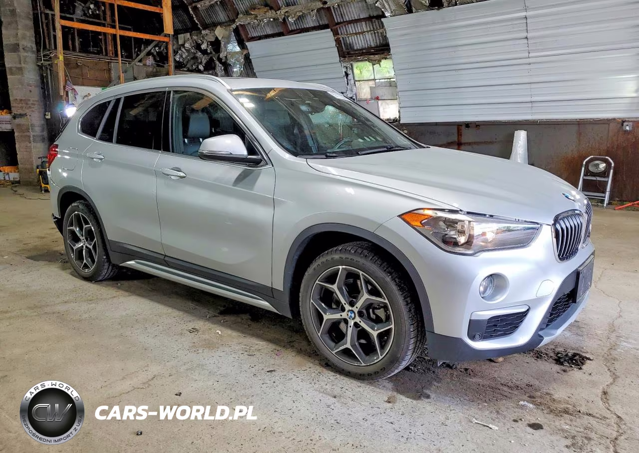 2019 BMW X1 xDrive28I VIN:WBXHT3C58K5L38841 - 4