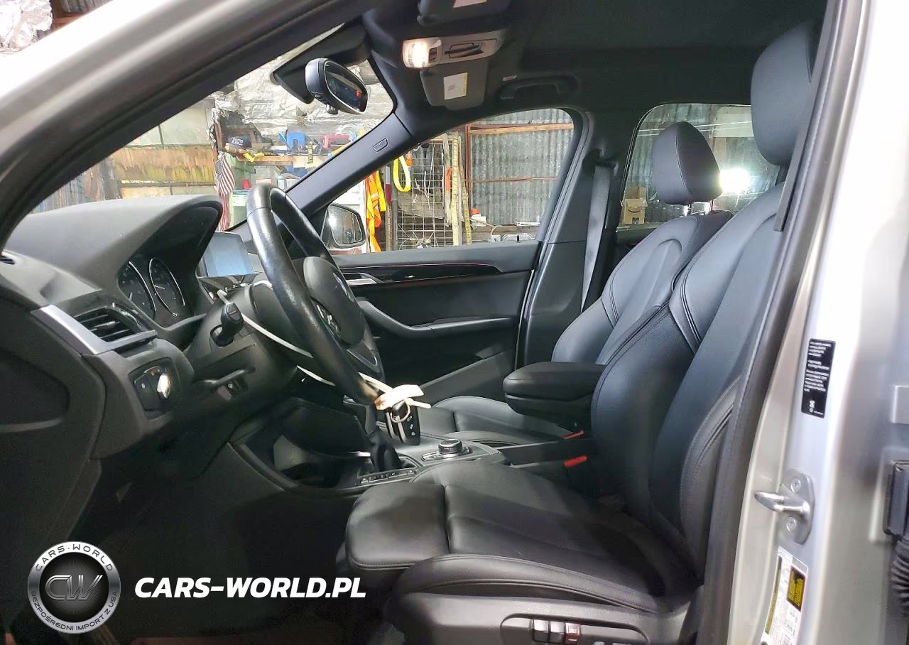 2019 BMW X1 xDrive28I VIN:WBXHT3C58K5L38841 - 7