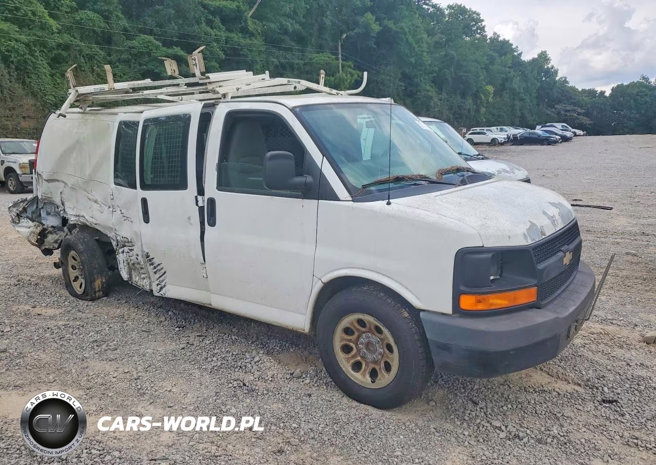 2013 Chevrolet Express G1500 VIN:1GCSGAFX3D1102567 - 4