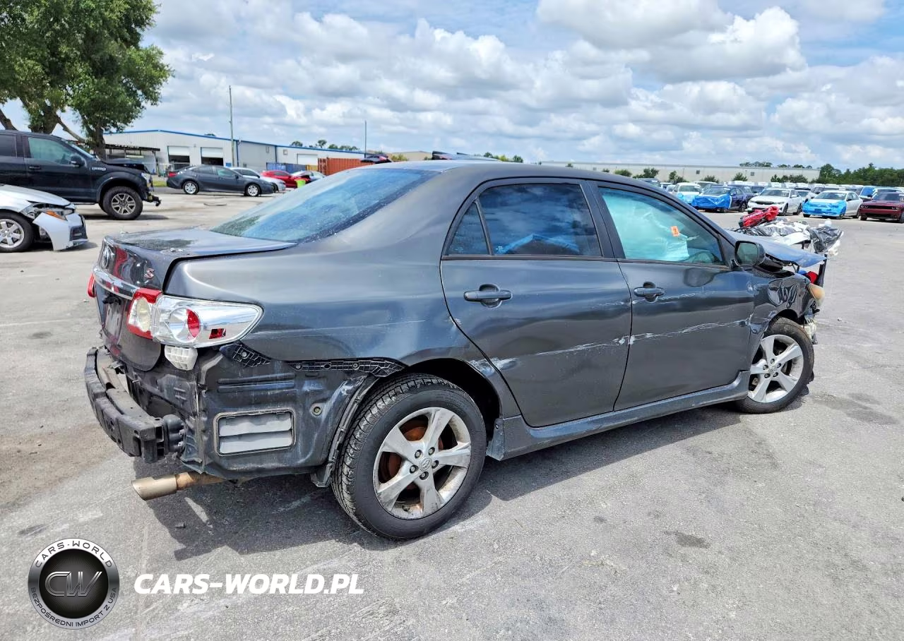 2012 Toyota Corolla S VIN:2T1BU4EE2CC803637 - 3