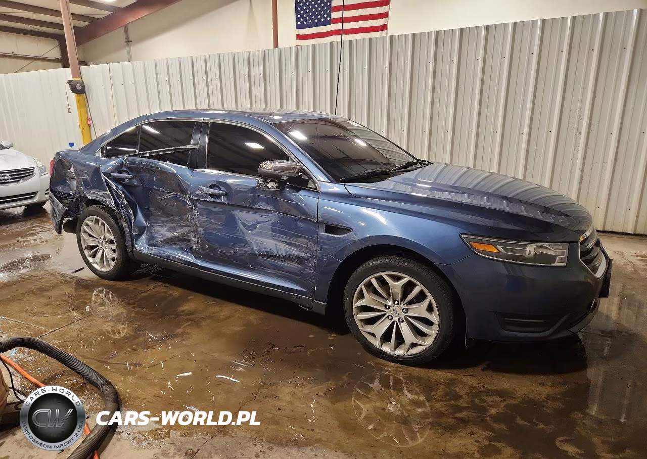 2018 Ford Taurus Limited VIN:1FAHP2F86JG134985 - 4