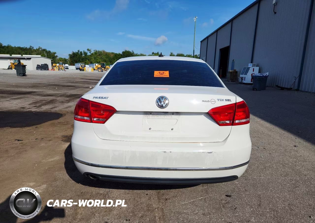 2015 Volkswagen Passat Sel VIN:1VWCV7A34FC096977 - 6