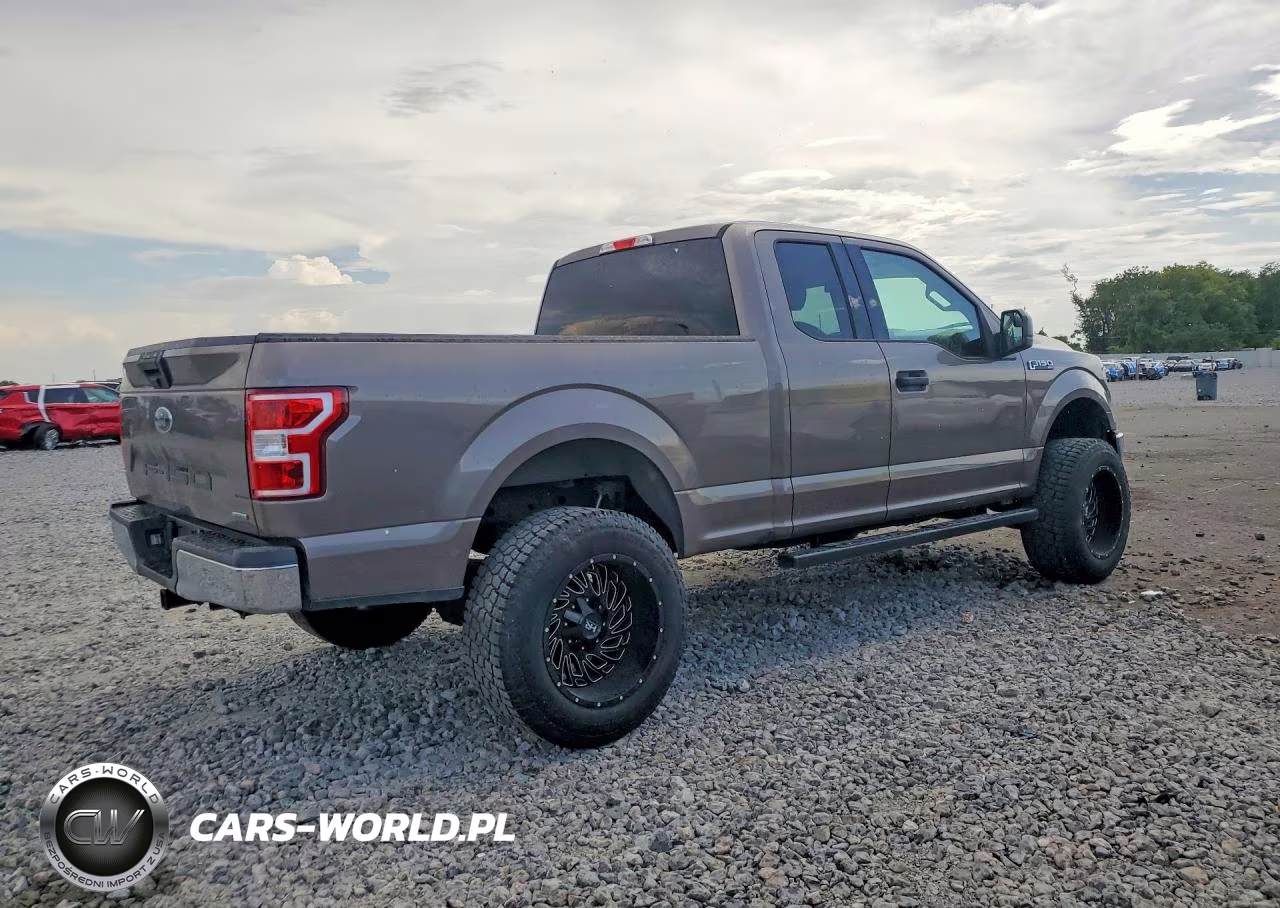 2018 Ford F150 Super Cab VIN:1FTEX1CP4JFC39923 - 3