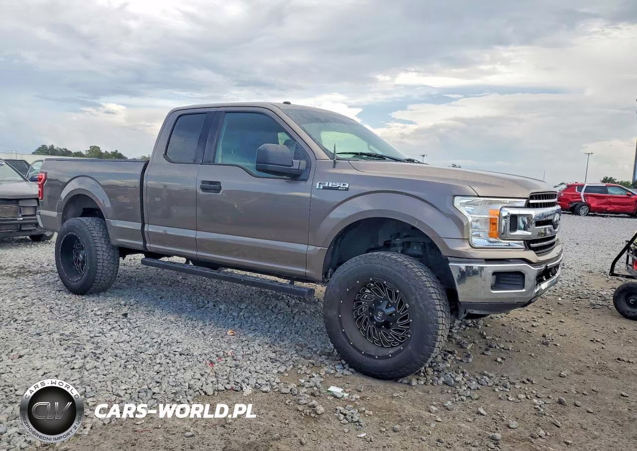 2018 Ford F150 Super Cab VIN:1FTEX1CP4JFC39923 - 4