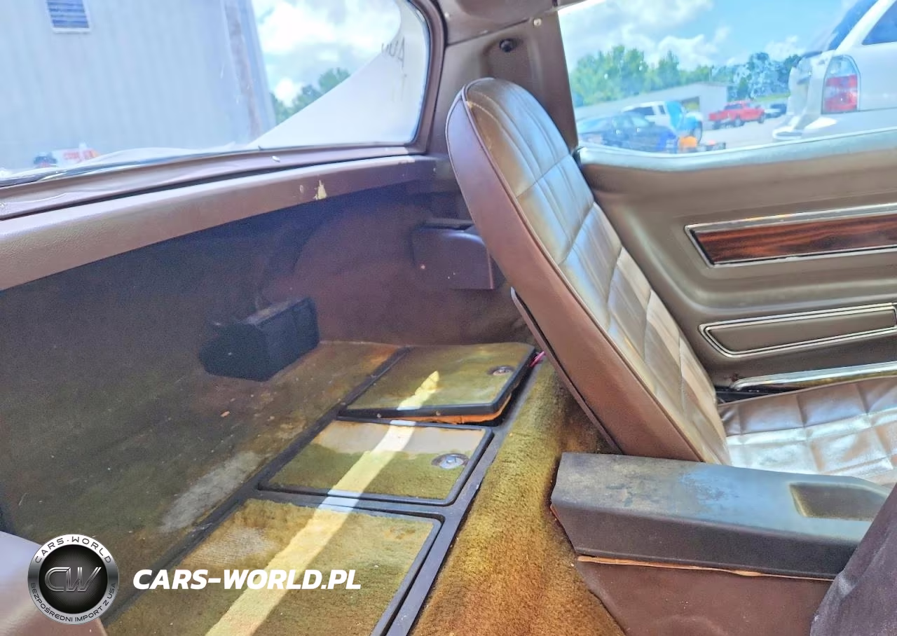 1977 Chevrolet Corvette VIN:1Z37L7S438496 - 10