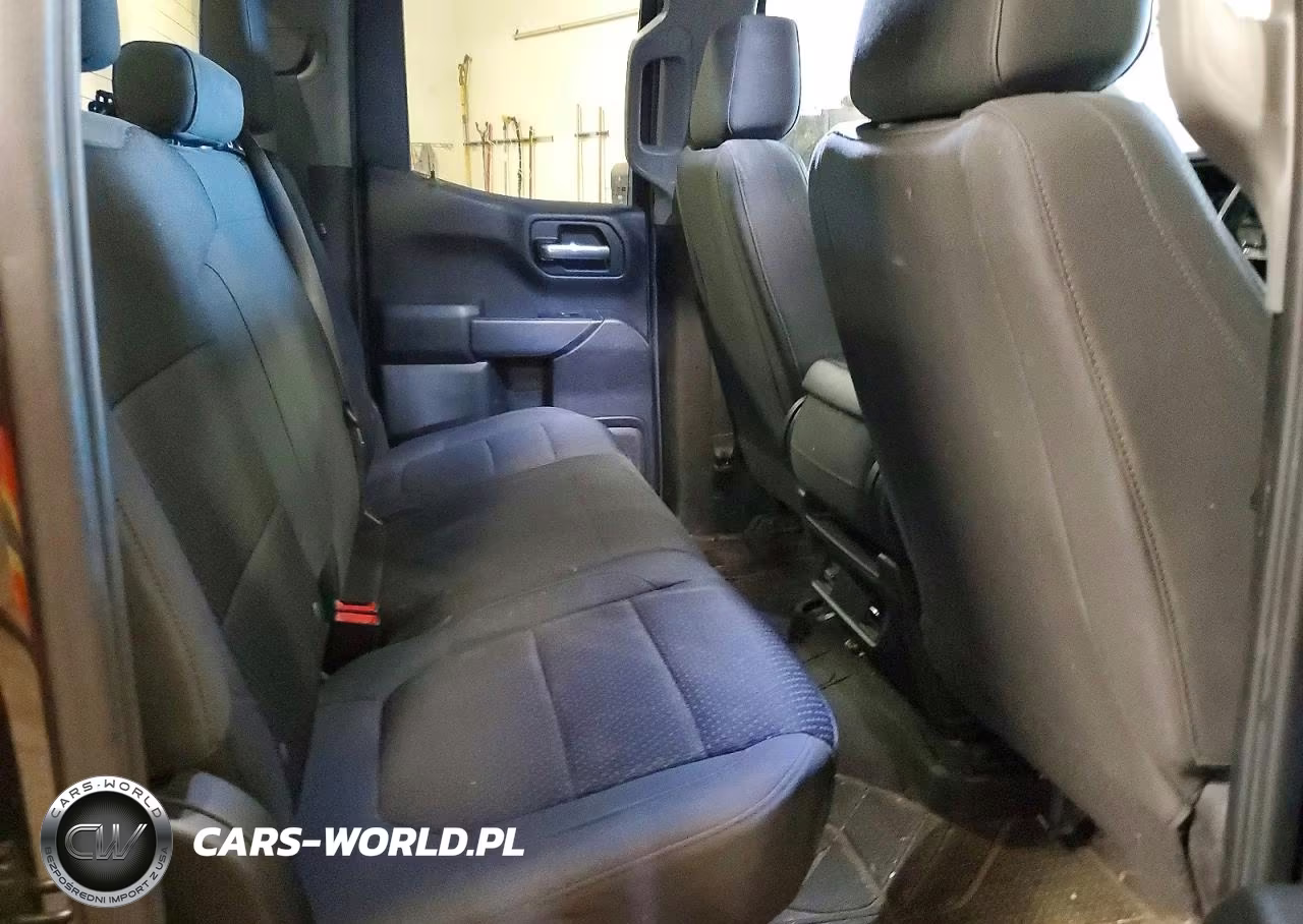 2020 Chevrolet Silverado K1500 Custom VIN:1GCRYBEK2LZ202389 - 10