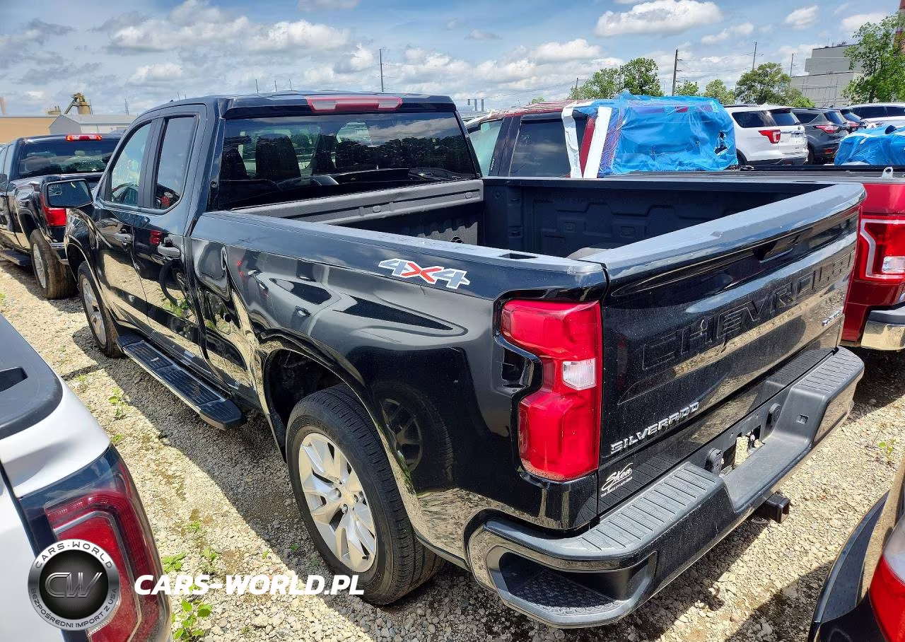 2020 Chevrolet Silverado K1500 Custom VIN:1GCRYBEK2LZ202389 - 2
