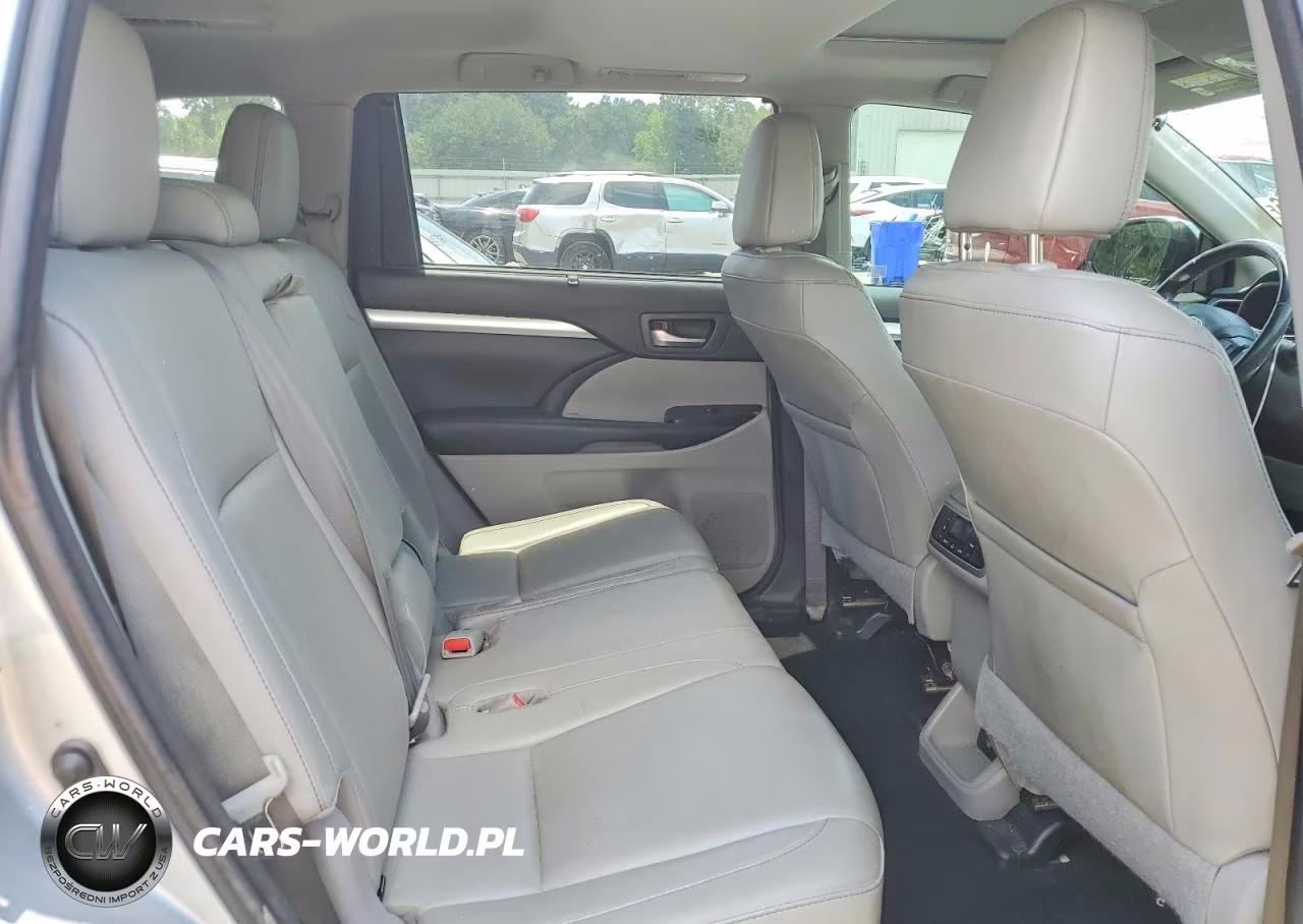 2018 Toyota Highlander Xle VIN:5TDKZRFH1JS260809 - 11