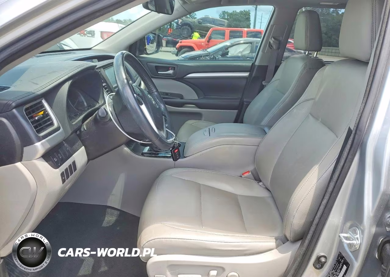 2018 Toyota Highlander Xle VIN:5TDKZRFH1JS260809 - 7