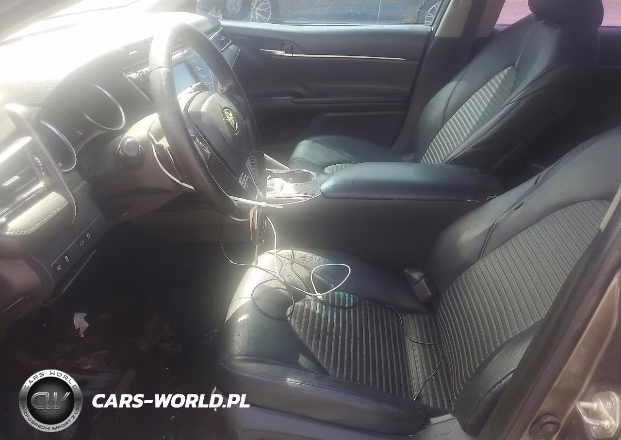 2018 Toyota Camry Se VIN:4T1B11HK0JU596332 - 7