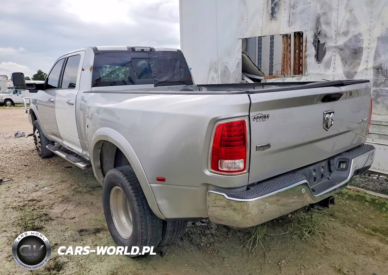 2018 Ram 3500 Laramie VIN:3C63RRJL6JG353007 - 2