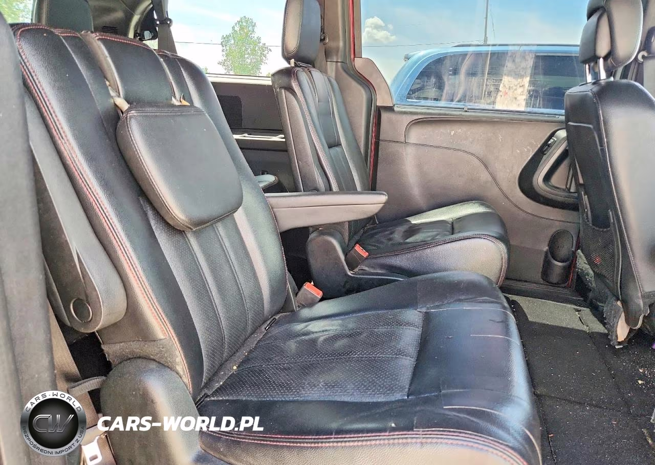 2018 Dodge Grand Caravan Gt VIN:2C4RDGEG6JR283716 - 11