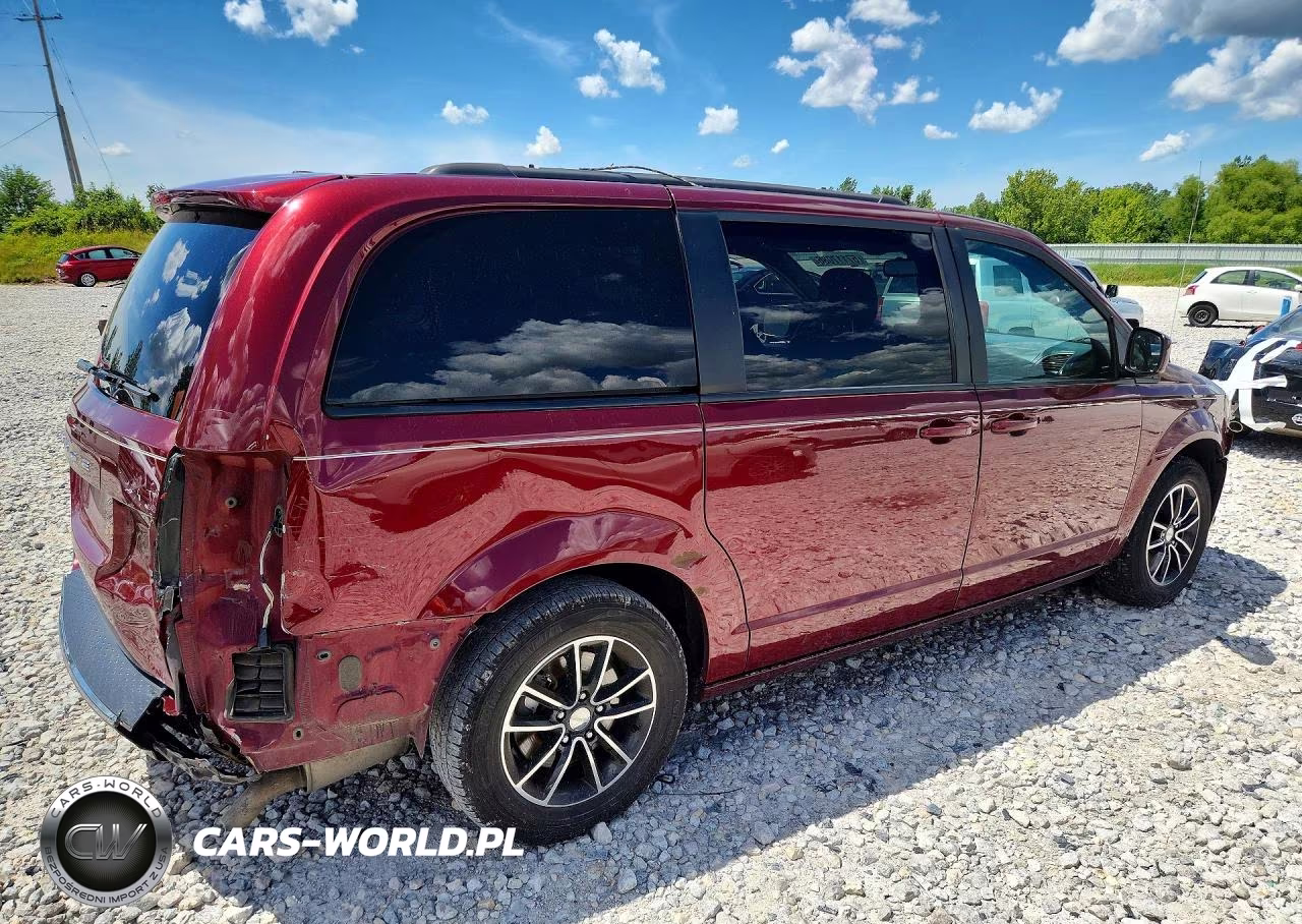 2018 Dodge Grand Caravan Gt VIN:2C4RDGEG6JR283716 - 3