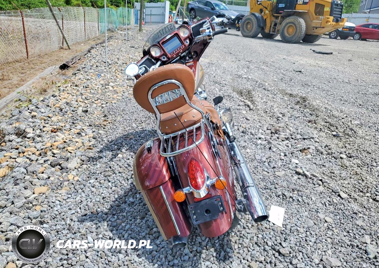 2019 Indian Motorcycle Co. Chieftain Classic VIN:56KTFAAA0K3375505 - 4