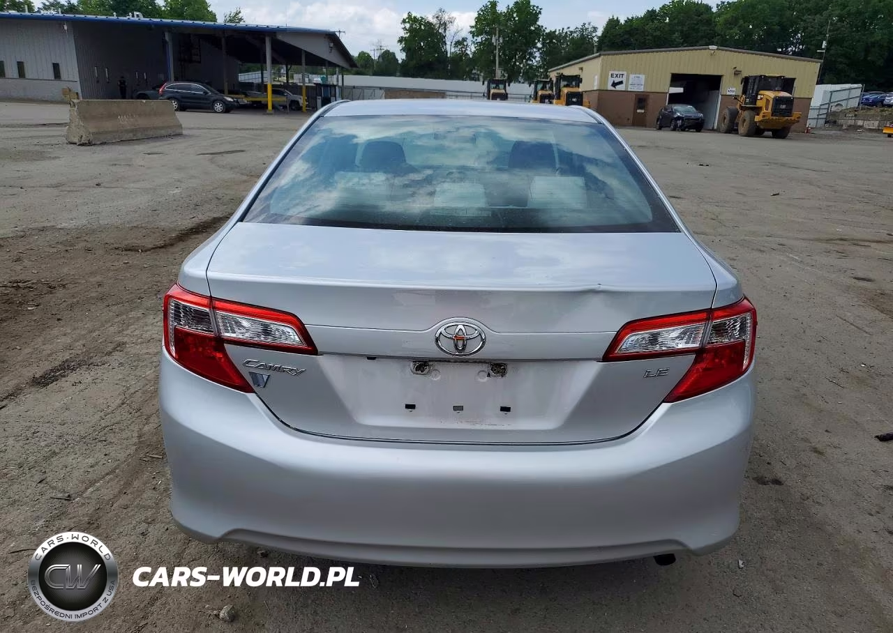 2014 Toyota Camry Le VIN:4T4BF1FK2ER401718 - 6