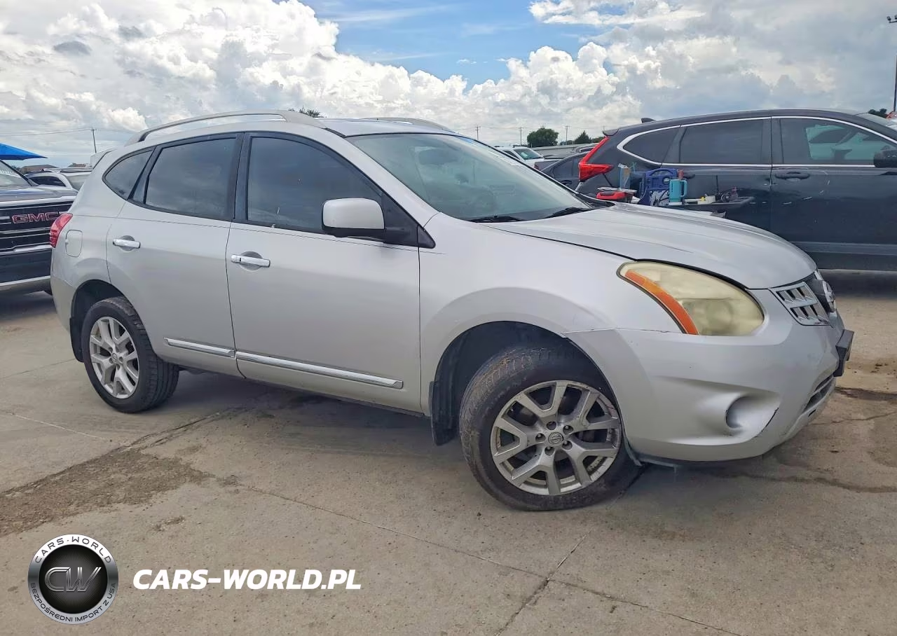 2013 Nissan Rogue S VIN:JN8AS5MT2DW524354 - 4