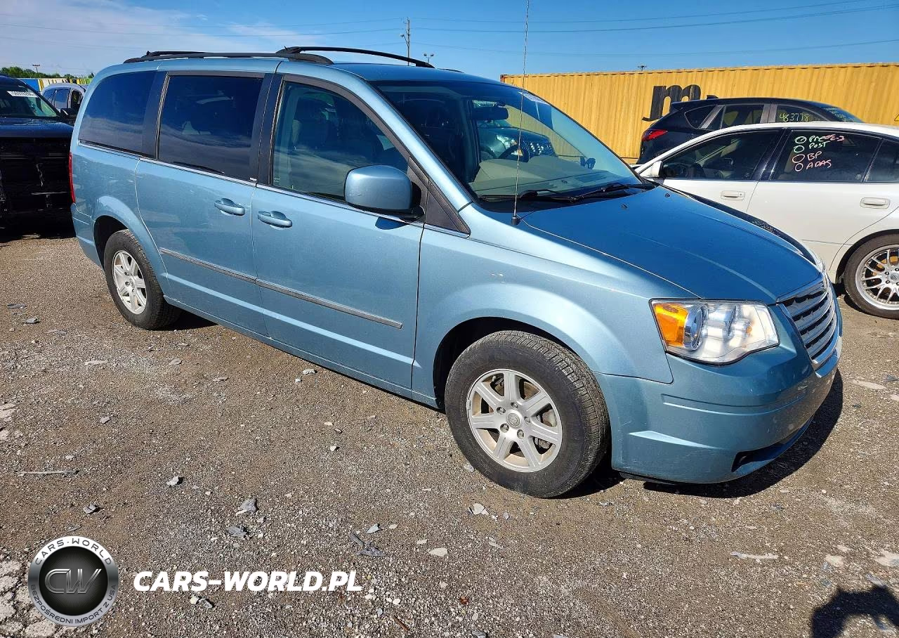 2010 Chrysler Town & Country Touring VIN:2A4RR5D13AR110619 - 4