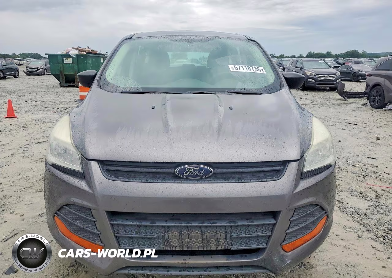 2013 Ford Escape S VIN:1FMCU0F70DUB12104 - 5
