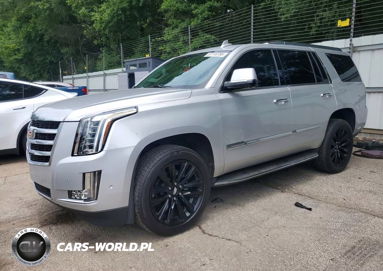 2018 Cadillac Escalade Luxury