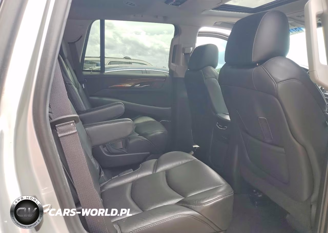 2018 Cadillac Escalade Luxury VIN:1GYS3BKJ3JR303248 - 11